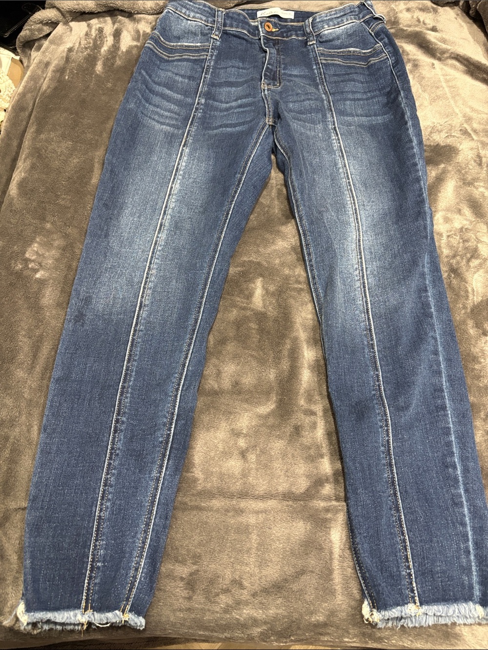 KanCan Skinny Jeans in Blue Wash with Front Seams